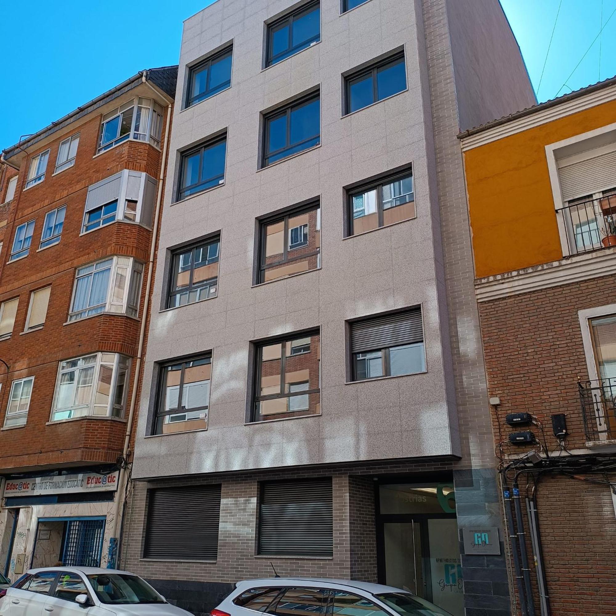 Apartamentos Go La Circular-Parking Gratuito 바야돌리드 외부 사진